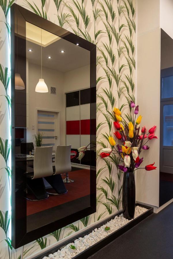Exclusive Marilyn Apartment In The Heart Of Budapest Ngoại thất bức ảnh